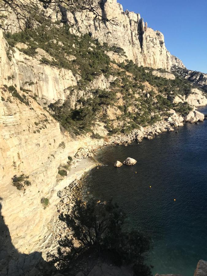 Le Sept Charmant Studio Aux Portes Des Calanques Cassis Exterior foto