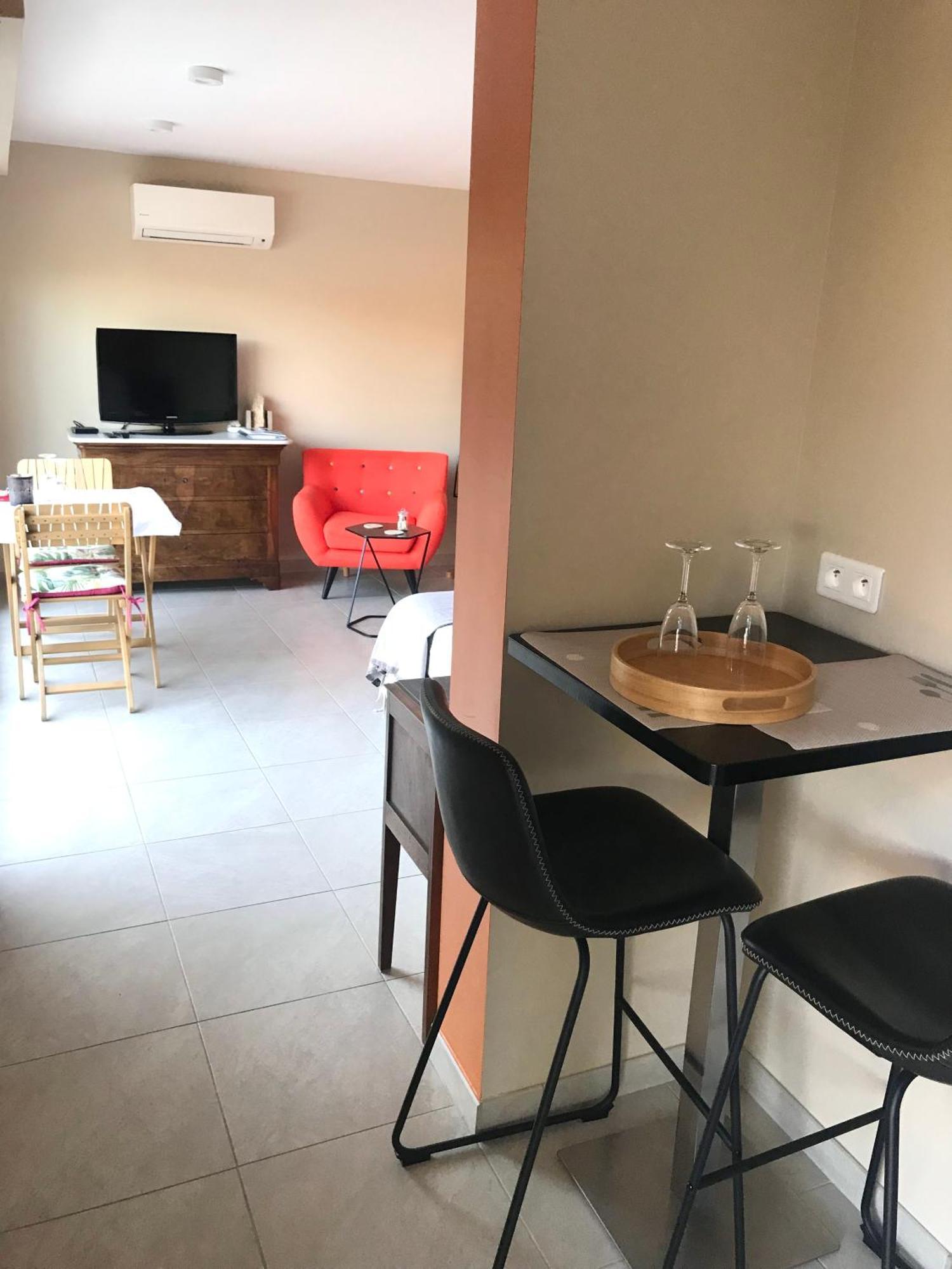 Le Sept Charmant Studio Aux Portes Des Calanques Cassis Exterior foto